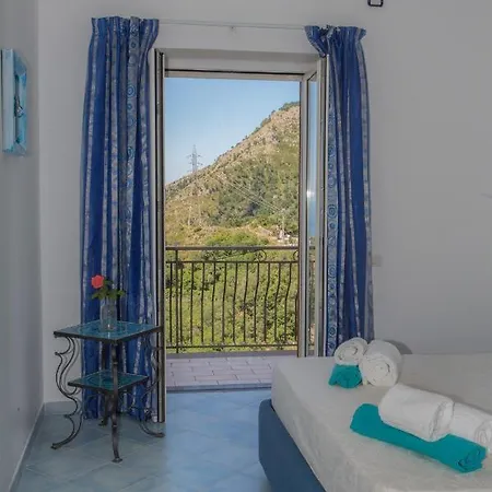 Penelope Amalfi Coast فيلة