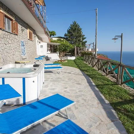 Penelope Amalfi Coast فيلة