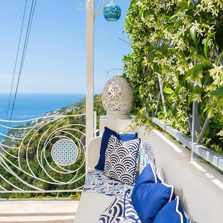 Penelope Amalfi Coast فوروري